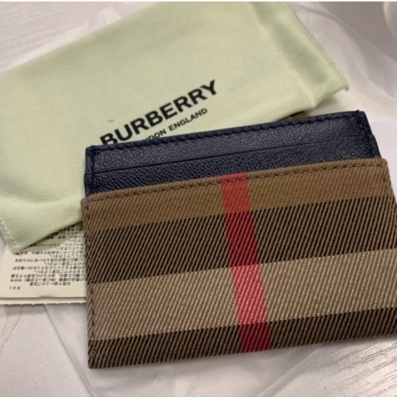 Burberry Banwell Satchel w/dustbag,  COA, And Matching Card Holder. NWT - Picture 2 of 14